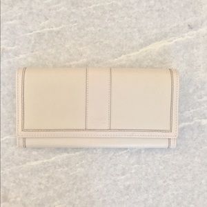 COACH NWT Classic All Leather Envelope Wallet